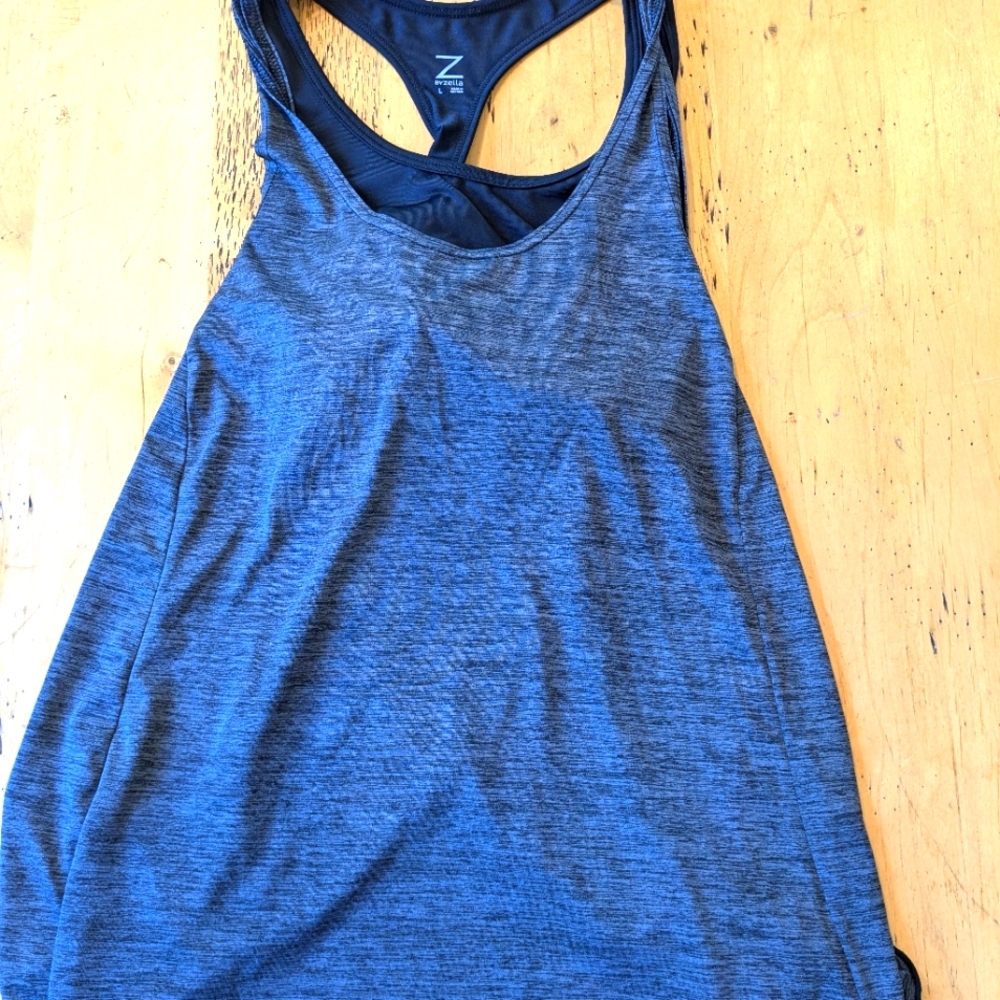 Z by Zella Ladies Athletic top with built in sports bra